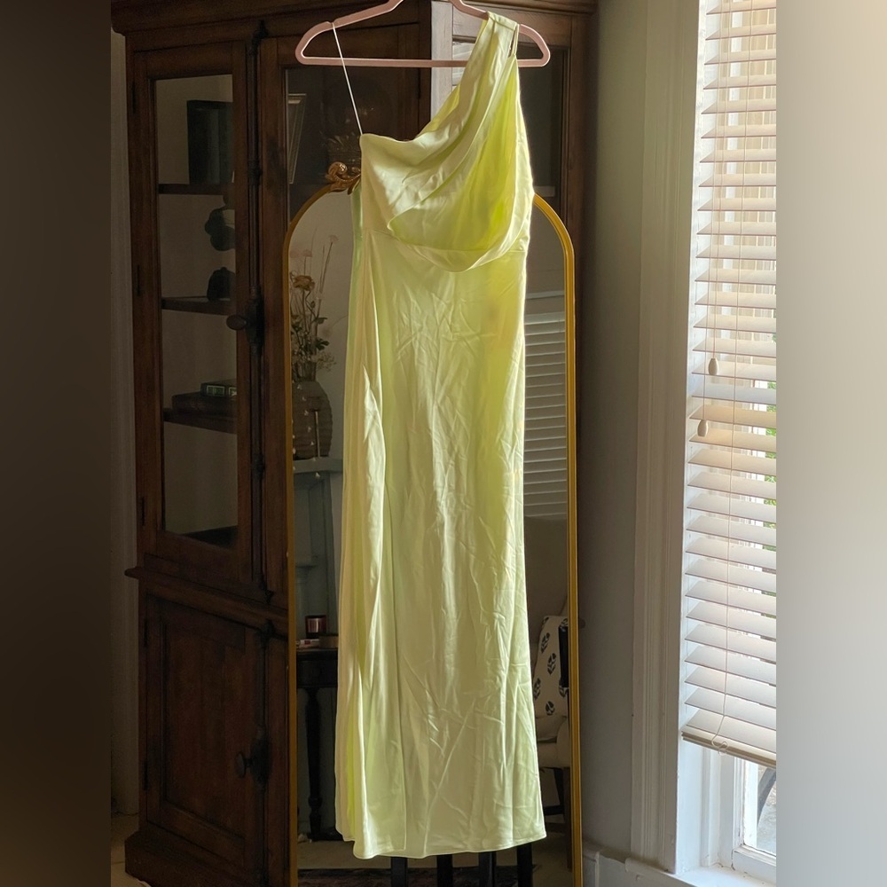 NWT Significant Other Alessia One Shoulder Midi Dress in Citron